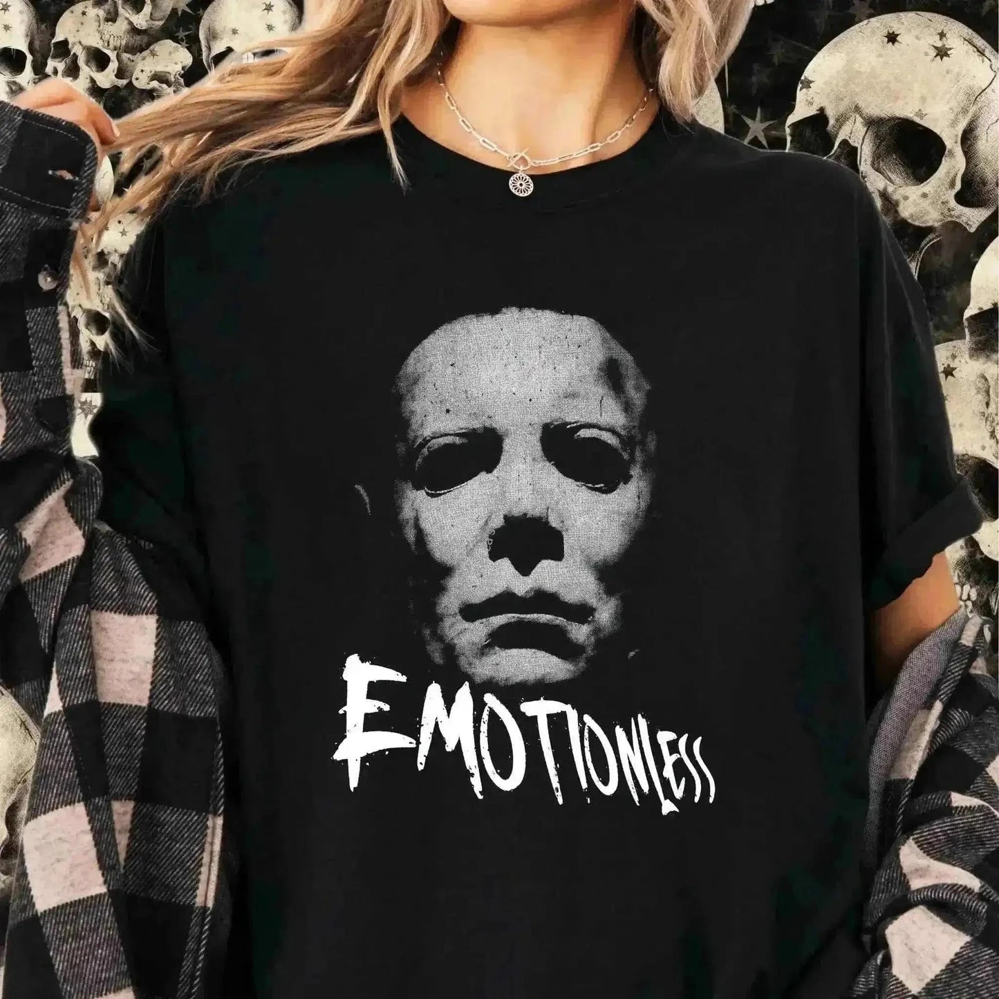 T-Shirt Emotionless Horror T-Shirt - Michael Myers Mask Graphic Tee for Halloween & Scary Movie Fans
