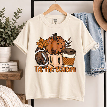 Cream hanging graphic tee featuring pumpkins and “Tis the Season” lettering