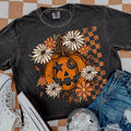 Floral Jack-O’-Lantern Halloween T-Shirt | Vintage Pumpkin & Daisy Graphic Tee