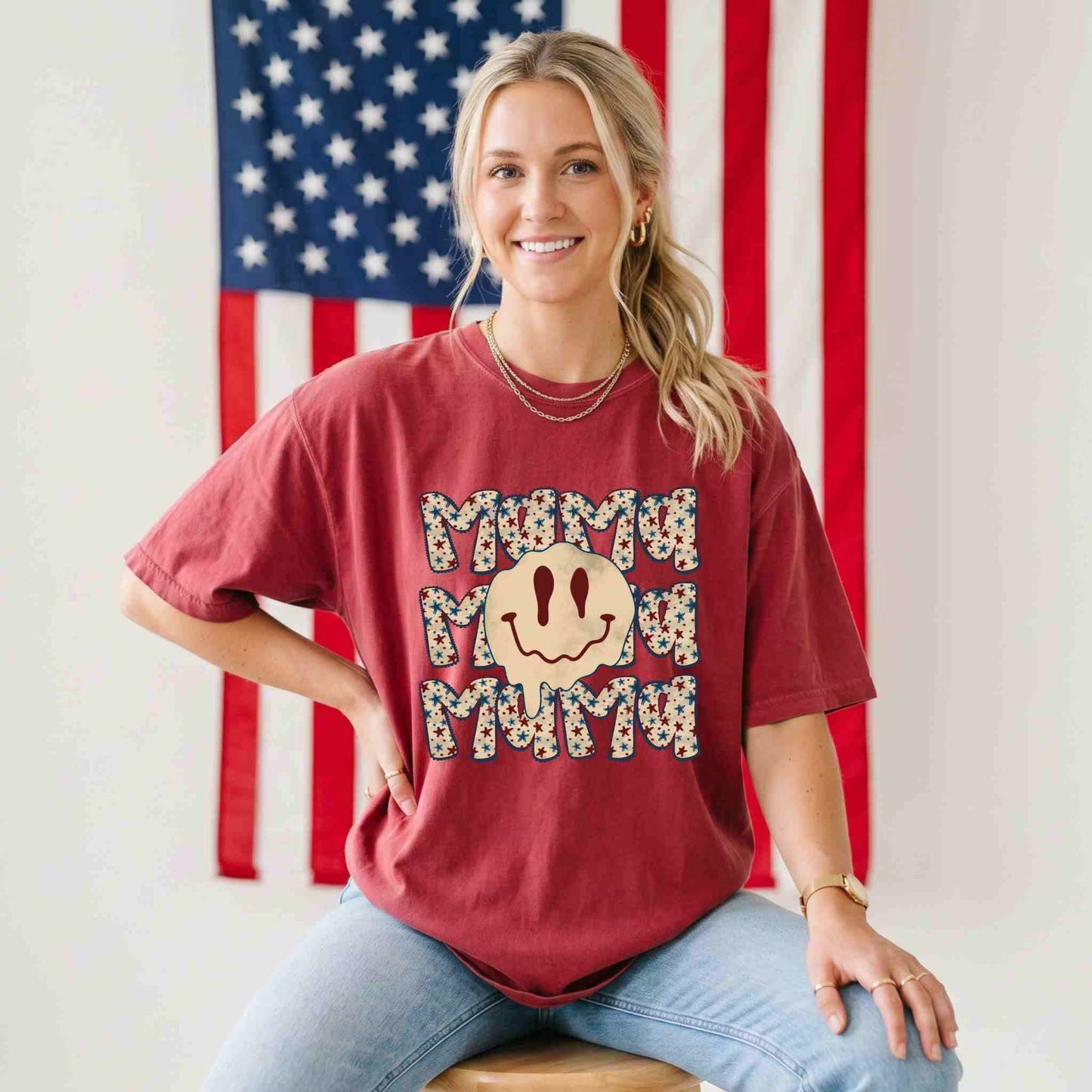Patriotic Mama Smiley Graphic Tee – Vintage Fourth of July Shirt